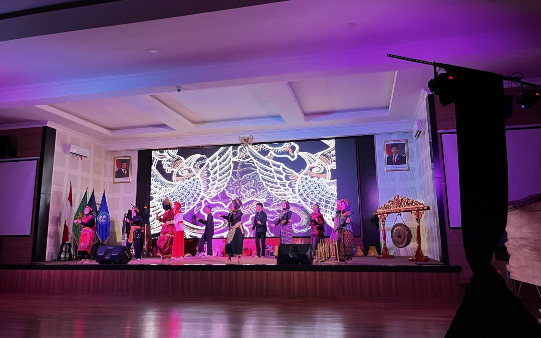Pagelaran Seni Tari dan Drama Mahasiswa PGSD Tampilkan Kreativitas dan Literasi Sastra