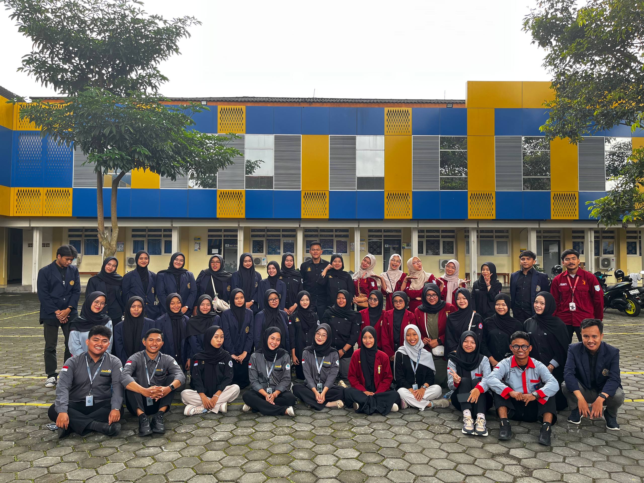 KONSOLIDASI DAN PENGESAHAN UU KM FKIP UNIMMA